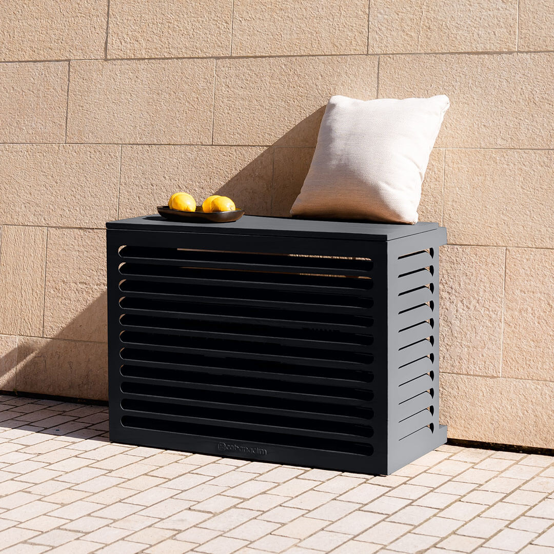 Modèle cache clim gris anthracite (ral 7016) – – vue : vue style architecture. Protection élégante et durable, pensée pour s’intégrer à tous les environnements extérieurs. Un choix esthétique et pratique